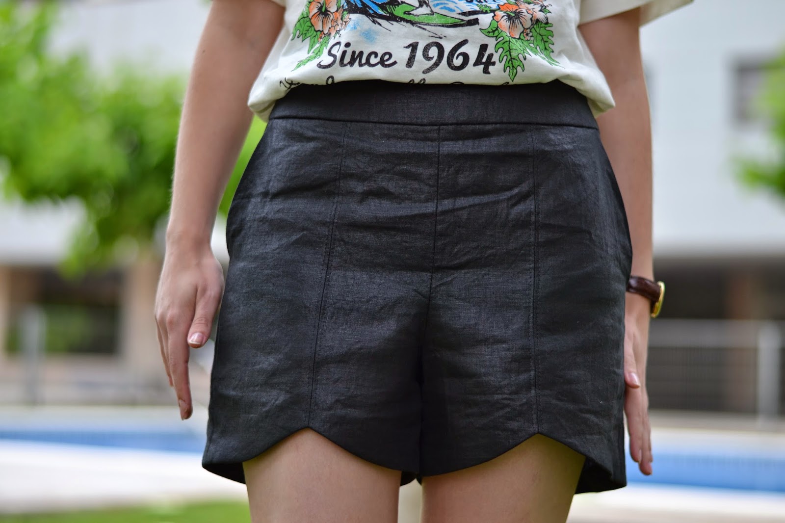 Summer Shorts: Pattern Runway Scalloped Hem Shorts in Linen